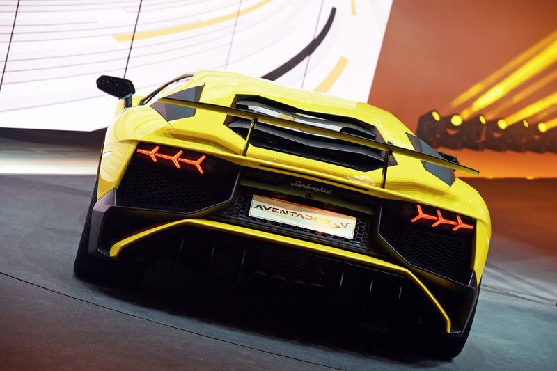 Lamborghini поразил Женеву "космическим" спорткаром