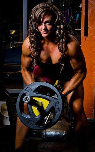 115-килограммовая мама, любящая поесть, превратилась в чемпионку по бодибилдингу