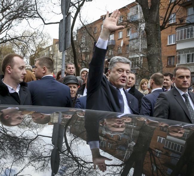 Порошенко считает, что самую сложную зиму в истории Украина уже пережила