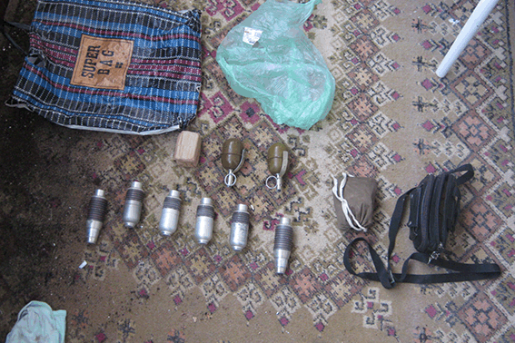На Луганщине за сутки поймали 7 террористов с оружием и боеприпасами