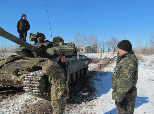 Женщина-танк. 28-летняя украинка стала единственной танкисткой в стране: фото и видео военной