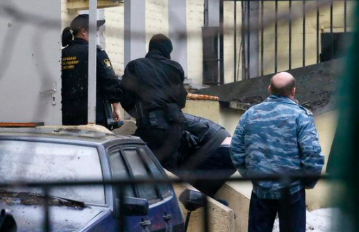 Убийство Немцова: в деле появилось пять фигурантов, суд просят об их аресте