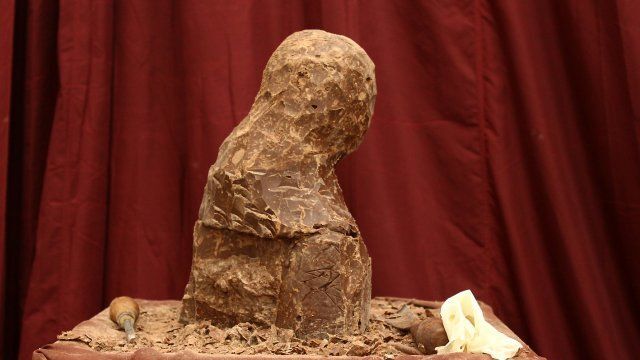 Праздник Шоколада во Львове в самом разгаре: аппетитные фото сладких рекордсменов 