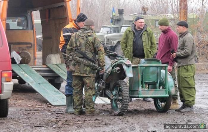 В Киеве выпустили специальный мотоцикл для украинской армии: фото новинки