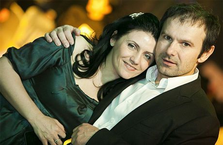 Вакарчук наконец-то женился: свадьба во Львове была скромной