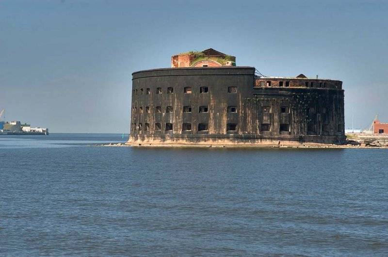 Форт "Император Александр I", Россия. 10 самых впечатляющих морских фортов