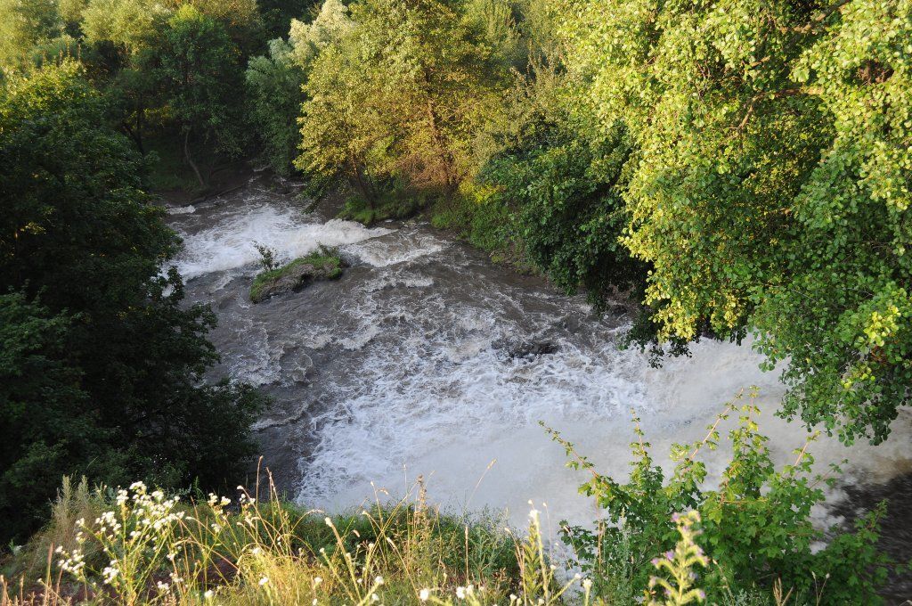 Большая вода: самые красивые водопады Украины