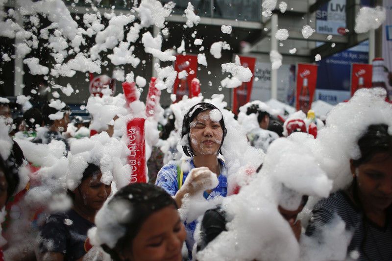 В Таиланде отмечают Новый год: красочные фото праздника