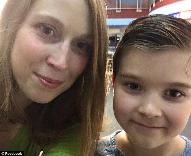 Мальчик-мем собрал $38 тыс. на пересадку почки отцу 