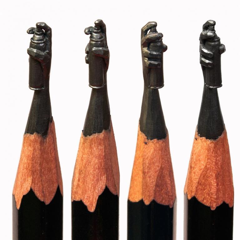 12 скульптур на кончике карандаша