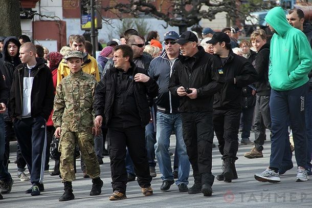 В Одесі затримали півсотні активістів, які йшли по вулиці