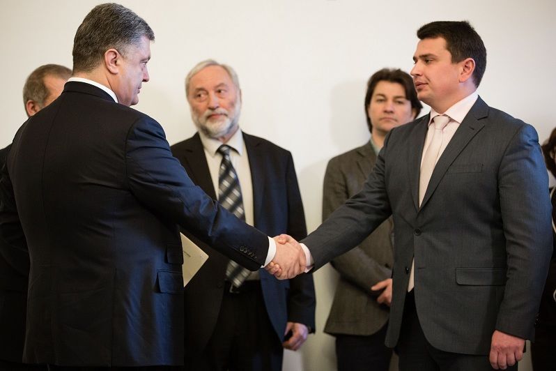 Порошенко назначил главу Антикоррупционного бюро