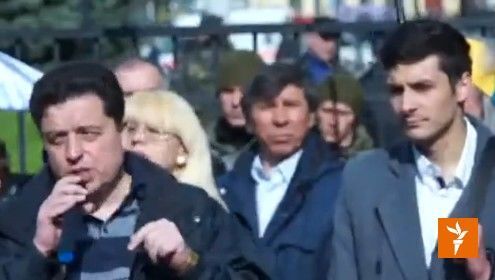 Під будівлею КСУ в Києві зібралися сотні людей: пряма трансляція  