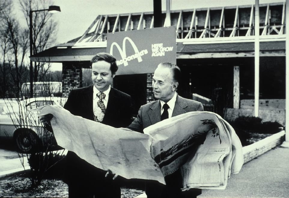 Как менялся вид McDonald's за 60 лет: от послевоенных лет до наших дней