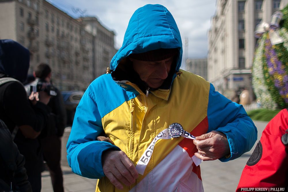 "Путин - это Гитлер. Россияне, мы убиваем": как в Москве люди вышли за Украину