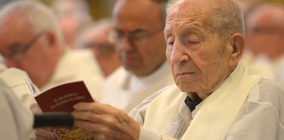 Великий четверг у западных христиан: католики всего мира готовятся к Пасхе