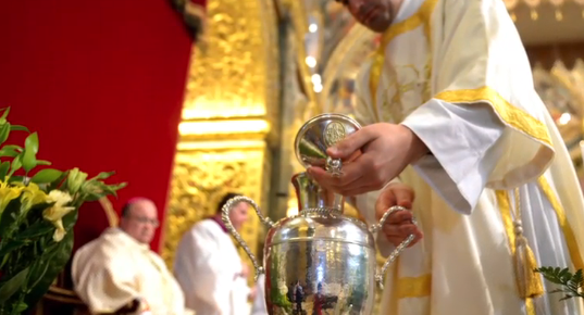 Великий четверг у западных христиан: католики всего мира готовятся к Пасхе