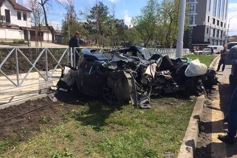 Екс-футболіст "Динамо" вижив у страшному ДТП, розбивши в "м'ясо" свій спорткар