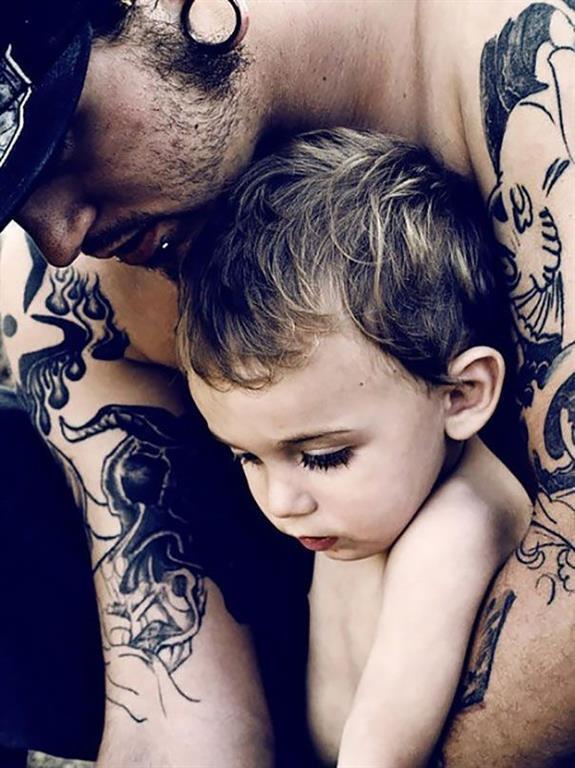 25 родителей с тату, которые обожают своих детей