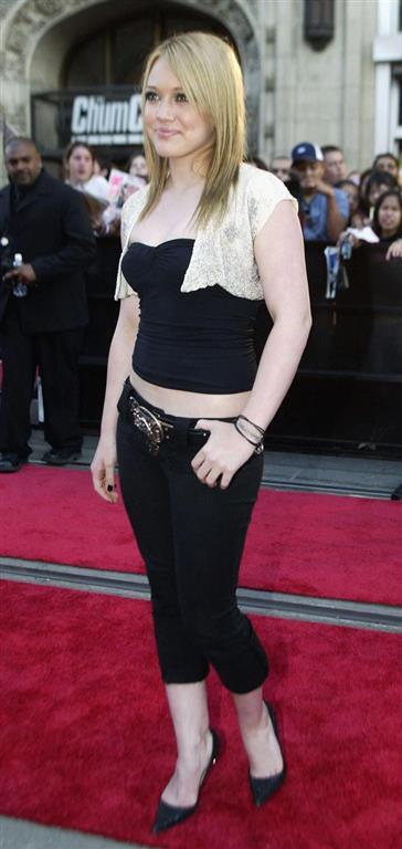 Страшно вспомнить: ужасные модные тенденции 2004-го года