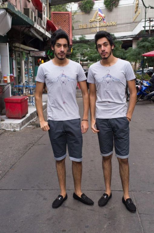 Под копирку: фотограф делает удивительнын снимки двойников по всему миру