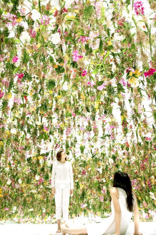 В Японии открылся необычный сад "летающих" растений
