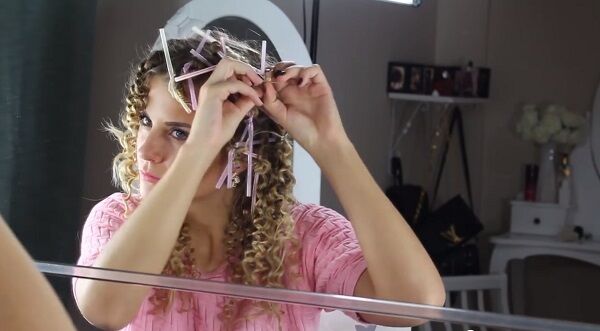 Как сделать ослепительные локоны с помощью коктейльных соломинок