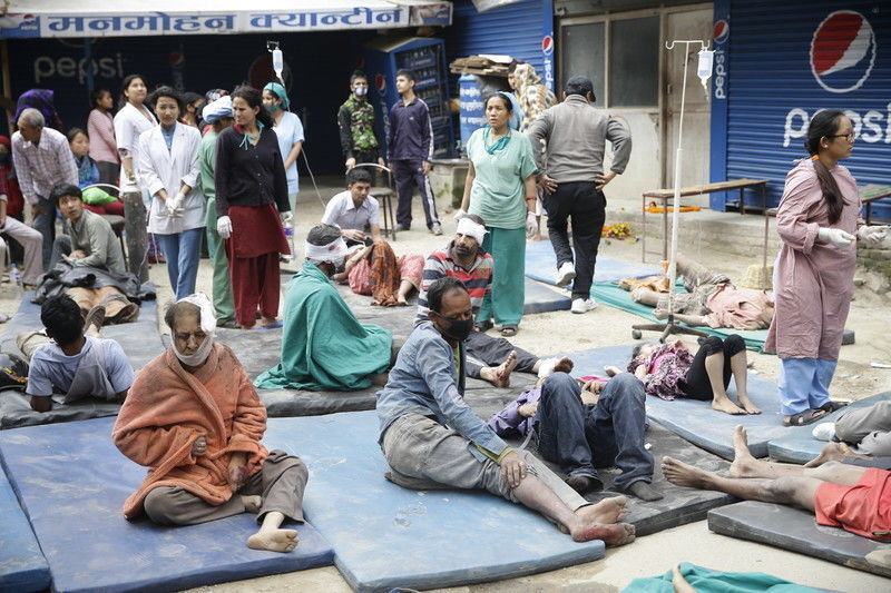 В Непале произошло мощное землетрясение. Почти 1500 жертв
