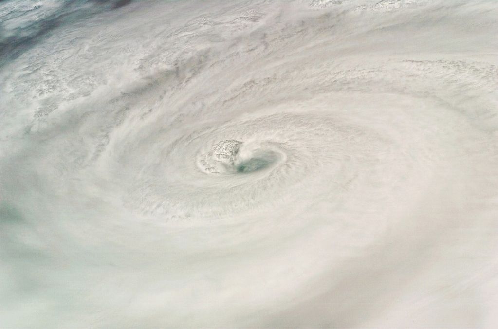 Фото из космоса: самые разрушительные ураганы за 20 лет