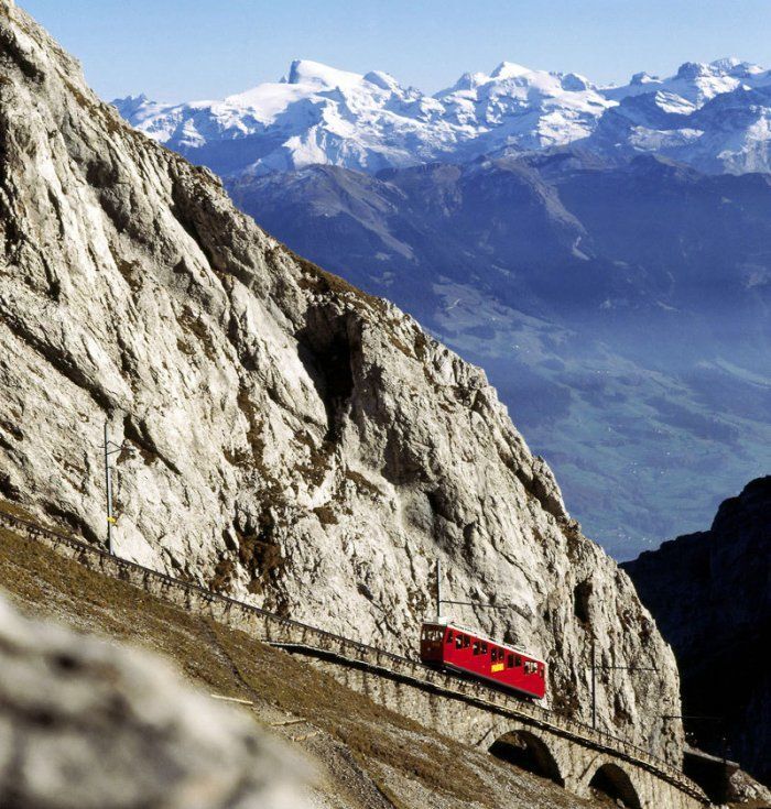 Путешествие под углом: самая крутая железная дорога в мире