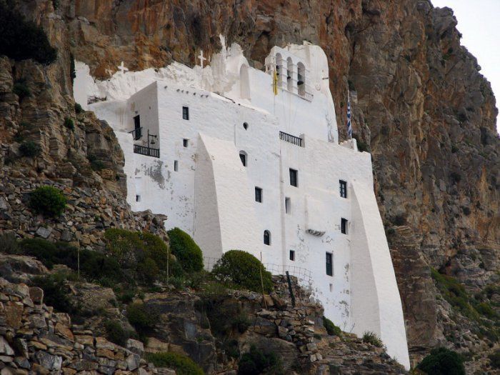 Скрытый монастырь Панагия на греческом острове