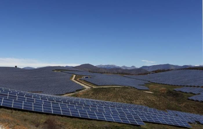 Невероятная долина солнечных батарей во Франции