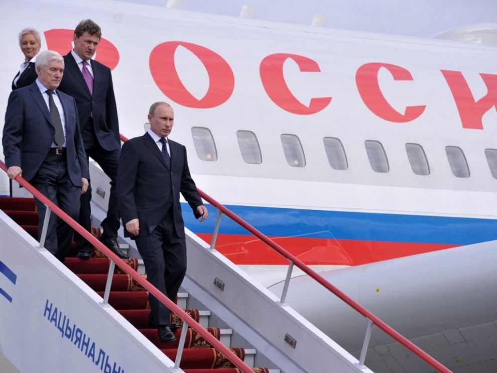 Роскошь в небе: как выглядит изнутри самолет Путина
