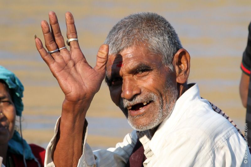 Мужские секреты: зачем на мизинце длинный ноготь?