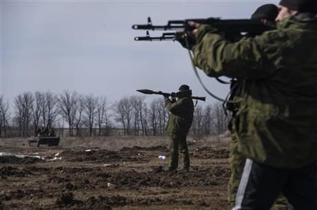 "Друзья помогли!" Боевики признали, что не взяли бы Дебальцево без России