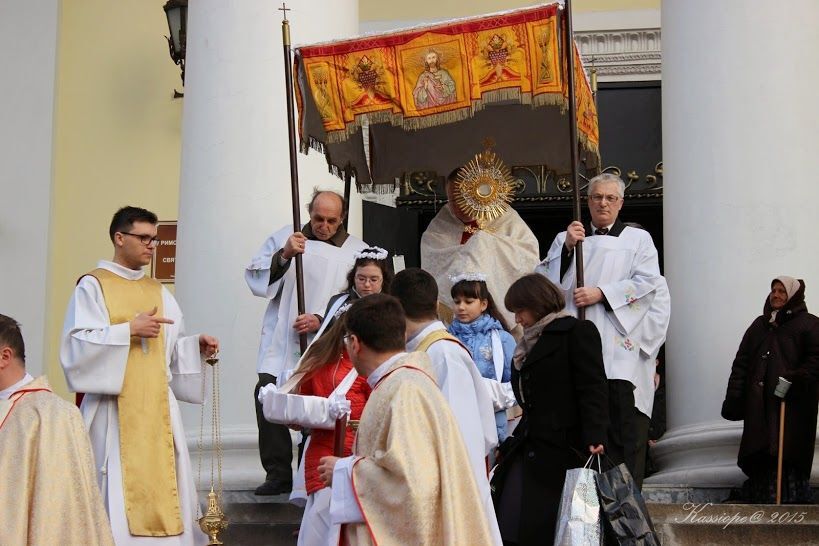 Римо-католики столицы встретили Воскресение Христово