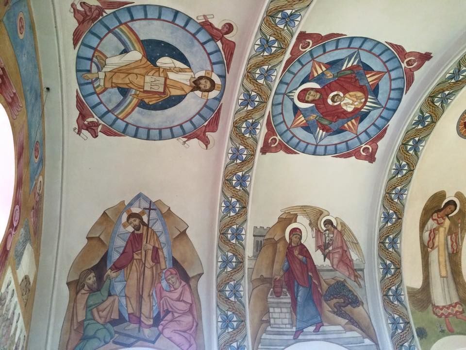 Во львовской церкви сделали невероятную фреску с Небесной Сотней: потрясающие фото