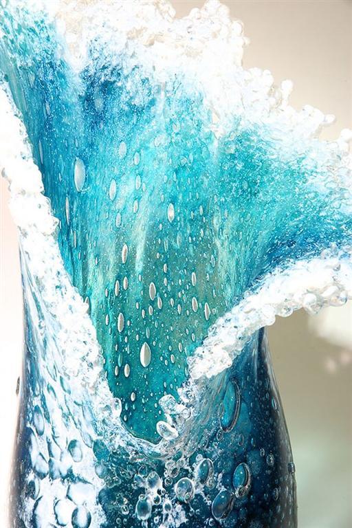 Восхитительные вазы, сделанные в виде океанских волн