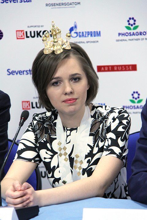 Украинскую шахматистку эффектно короновали в России: фоторепортаж