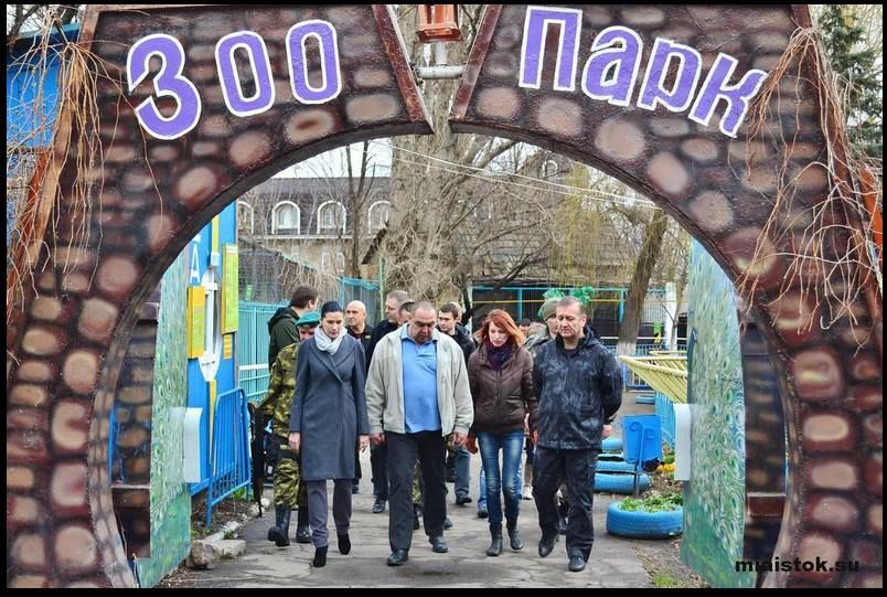 "Зоопарк" на прогулке: власти "ЛНР" примерили на себя роль созидателей