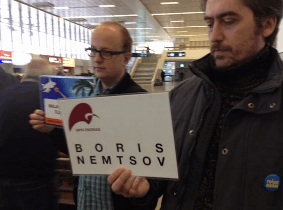 Чехи встретили рейс из Москвы именами жертв Путина