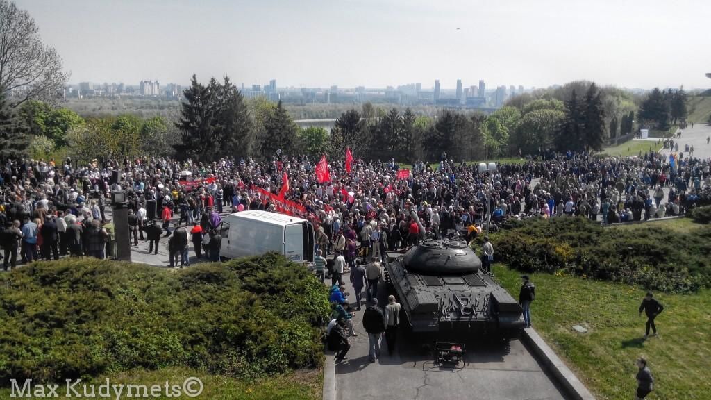 Неспокойный Первомай: как в Украине отмечали 1 мая. Фото и видео
