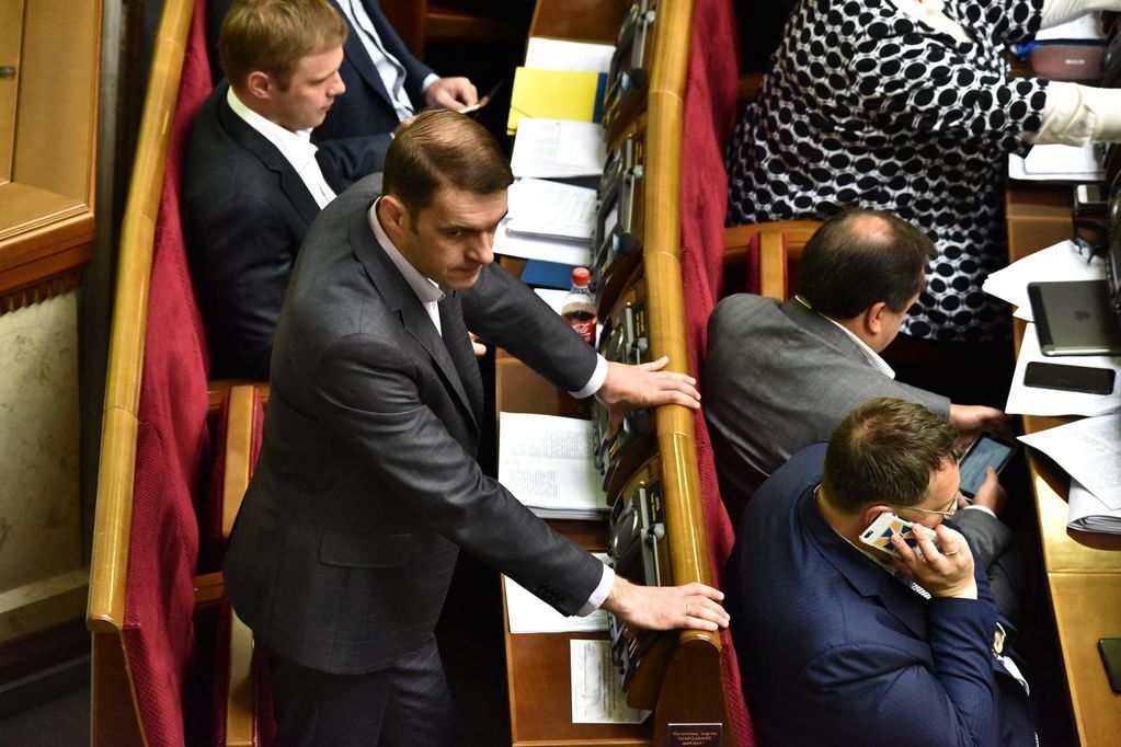 Депутаты-кнопкодавы снова попались на горячем: фото- и видеофакт