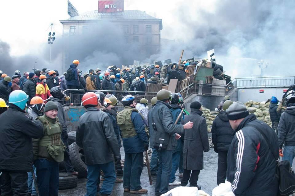 В сети появились новые фото расстрела майдановцев