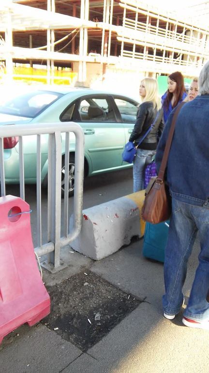 "Поребрик" в аэропорту Борисполя назвали "национальным позорищем": фотофакт