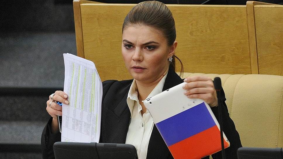 Алине Кабаевой исполнилось 32: нелегкий путь гимнастки в постель Путину