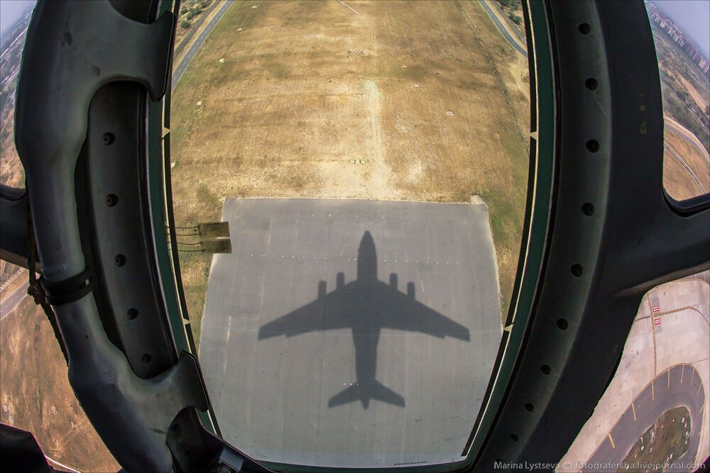 Фантастический вид из кабины самолета Ил-76