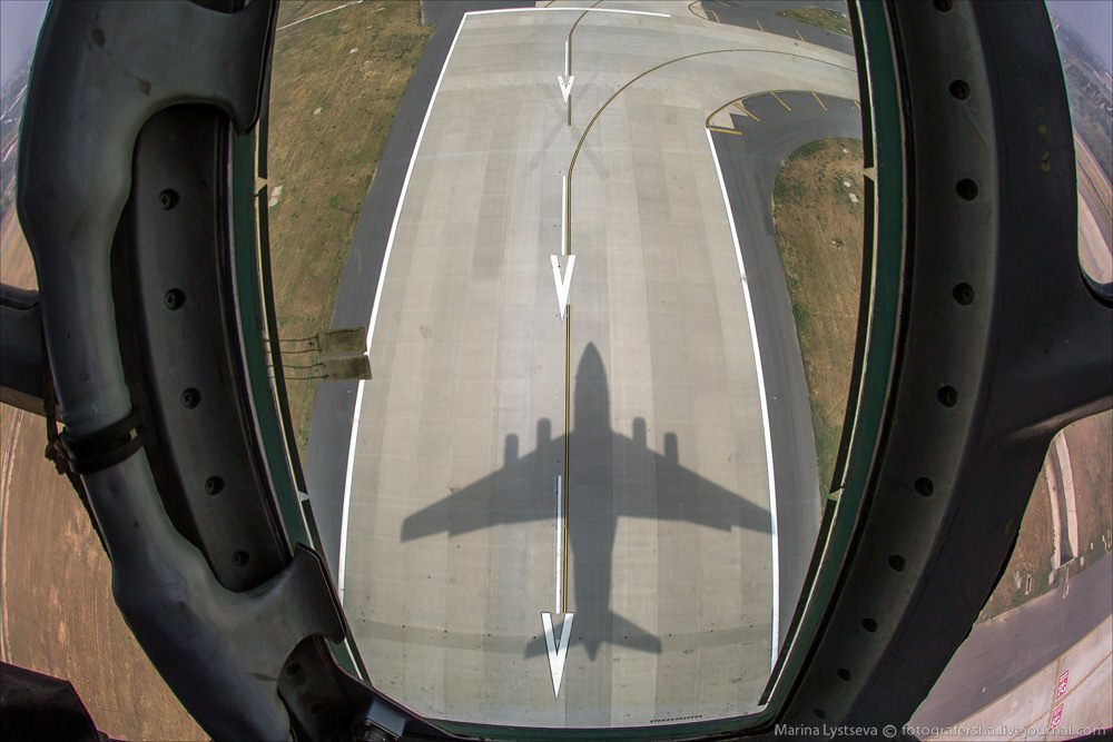 Фантастический вид из кабины самолета Ил-76