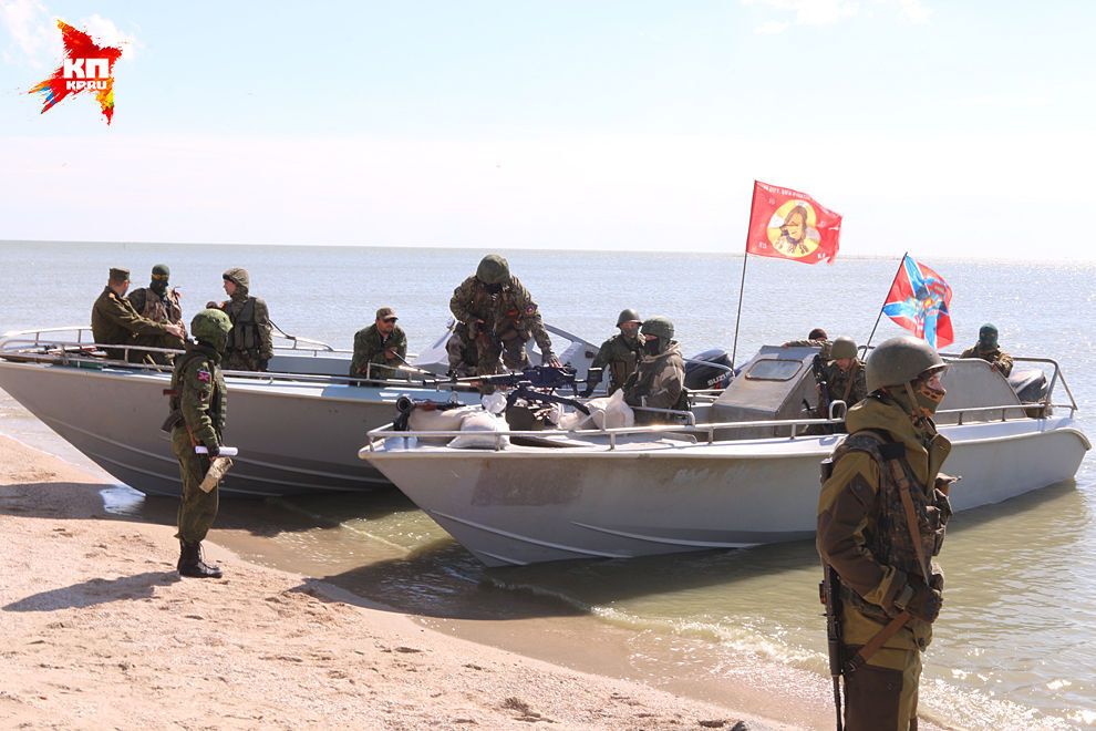 Верхи на іржавому кориті: кремлівські ЗМІ показали флот "ДНР"