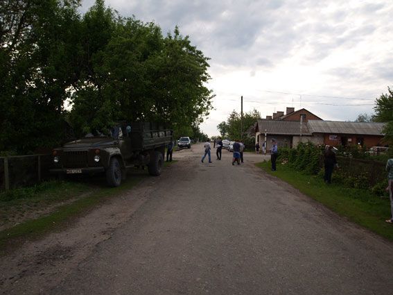 На Сумщине грузовик сбил трех малолетних девочек